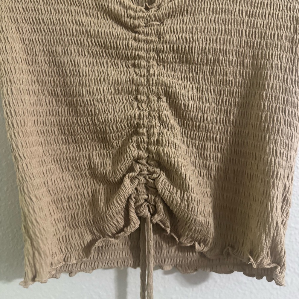 🐣Altar’d State Beige Ruched Eyelet Crop Top - Picture 5 of 9